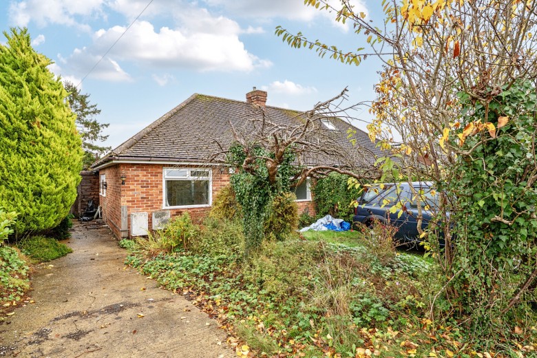 Click the photo for more details of Jacob's Well, Guildford, Surrey