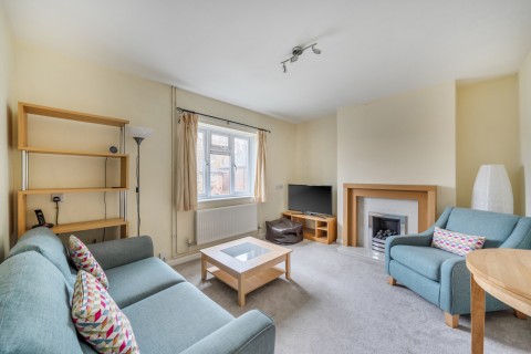 Click the photo for more details of Hillcrest Road, Guildford, Surrey