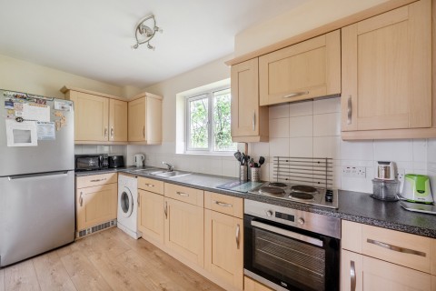 Click the photo for more details of Woodlands Close, Guildford, Surrey