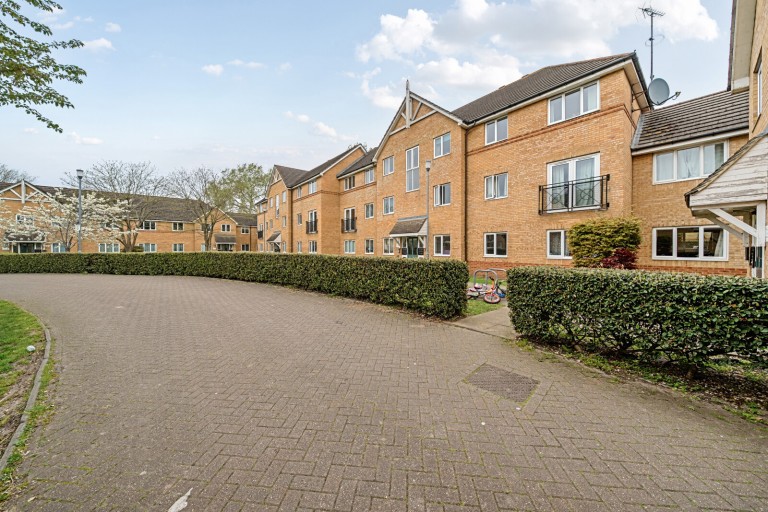 Images for Woodlands Close, Guildford, Surrey