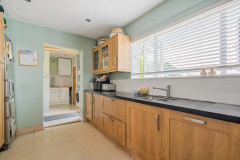 Click the photo for more details of Palm Grove, Guildford, Surrey