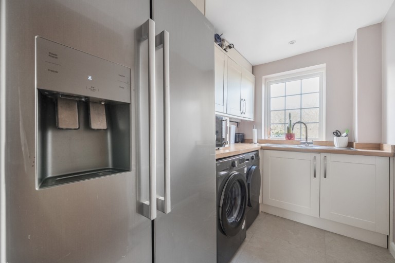 Images for Upper Bourne Lane, Farnham, Surrey