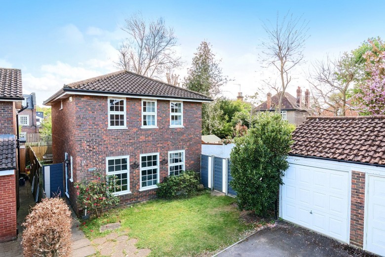 Click the photo for more details of Darnley Park, Weybridge, KT13