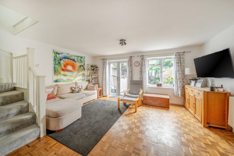 Click the photo for more details of Sunnyside Road, Teddington