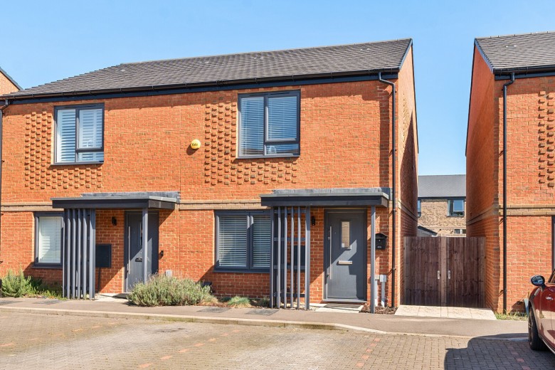 Click the photo for more details of Padfoot Road, Godalming, GU7