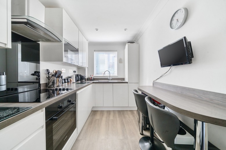 Click the photo for more details of Summers Road, Godalming, Surrey