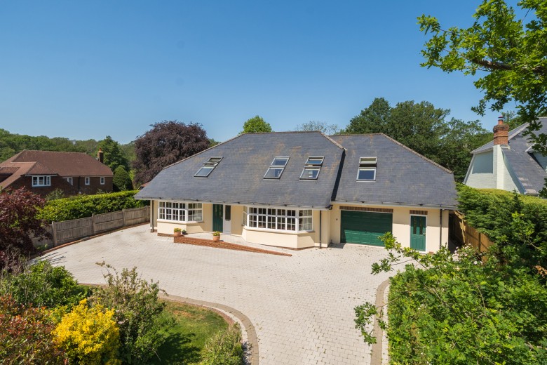 Click the photo for more details of Cranleigh Road, Ewhurst, Surrey