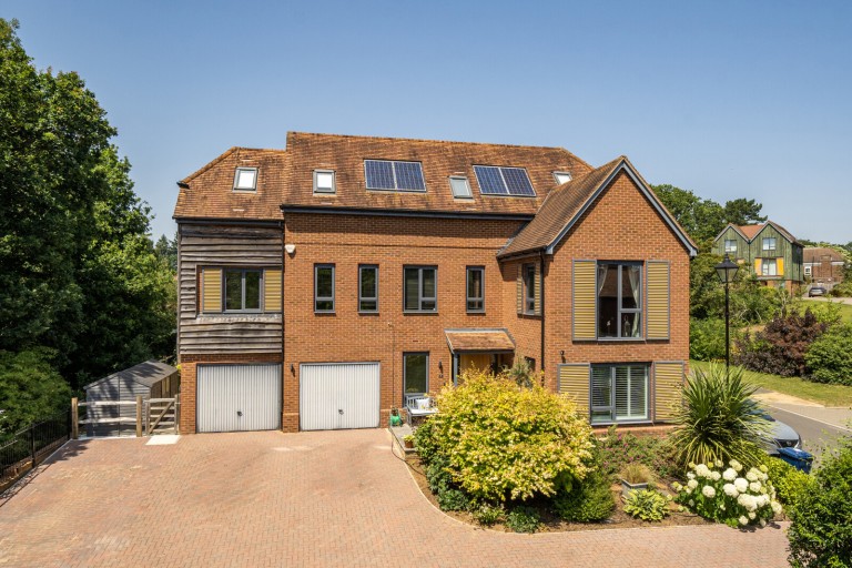 Images for Sycamore Avenue, Godalming, Surrey