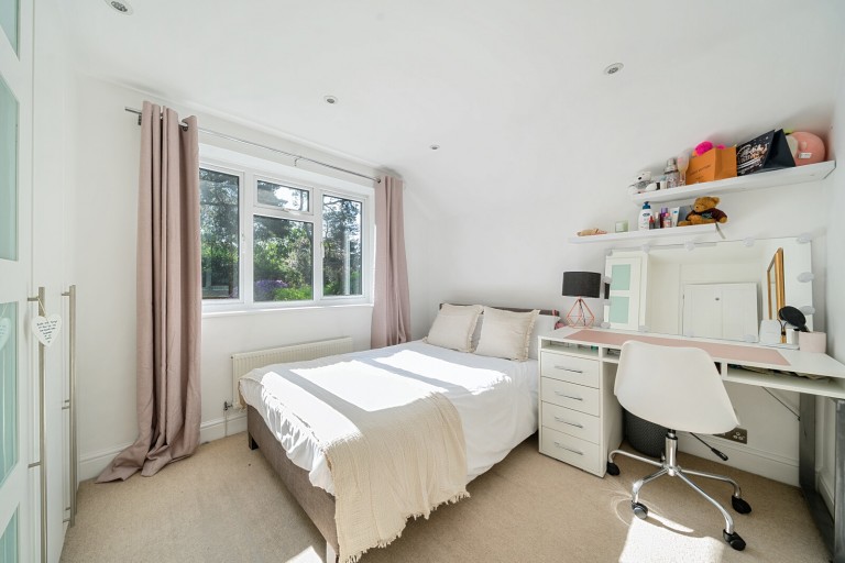 Images for Pine Tree Hill, Pyrford, Surrey