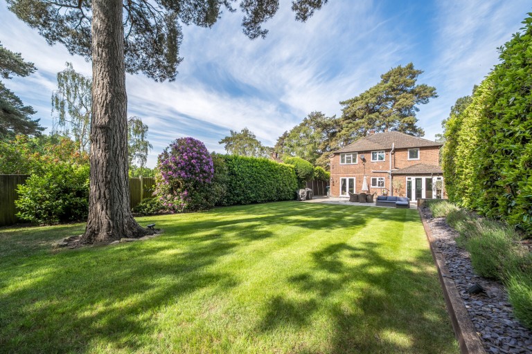 Images for Pine Tree Hill, Pyrford, Surrey