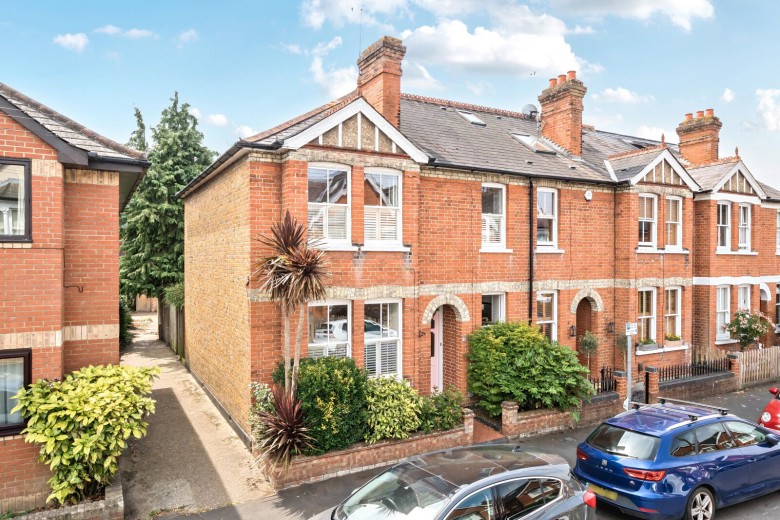 Click the photo for more details of Holstein Avenue, Weybridge, Surrey