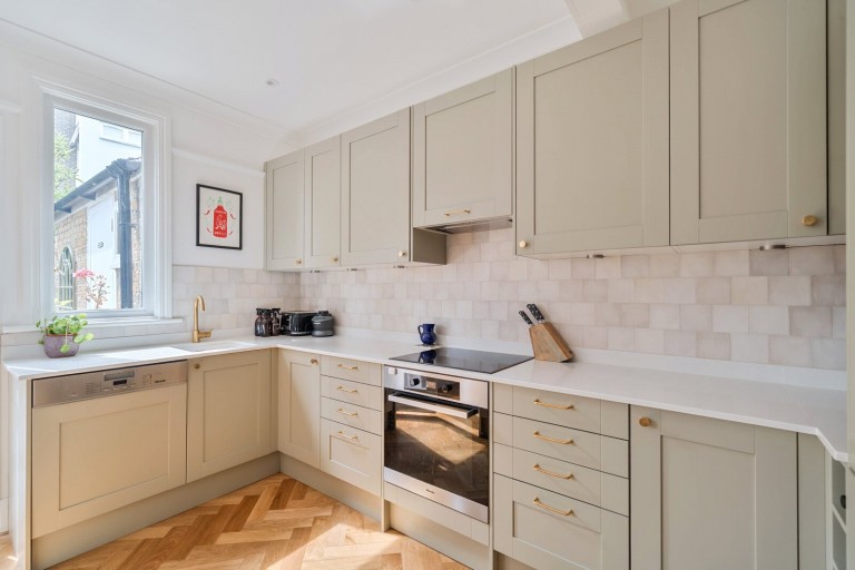 Images for Holstein Avenue, Weybridge, Surrey