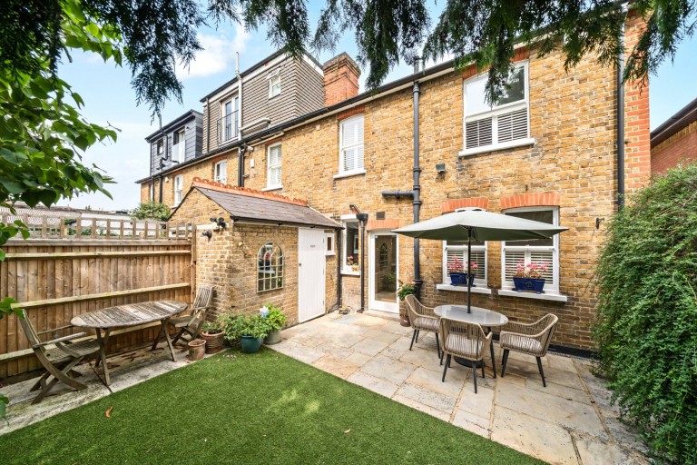 Images for Holstein Avenue, Weybridge, Surrey