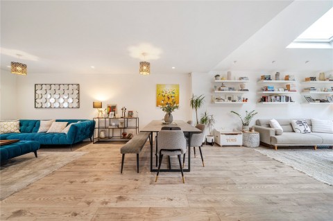 Click the photo for more details of Beauchamp Road, West Molesey, Surrey