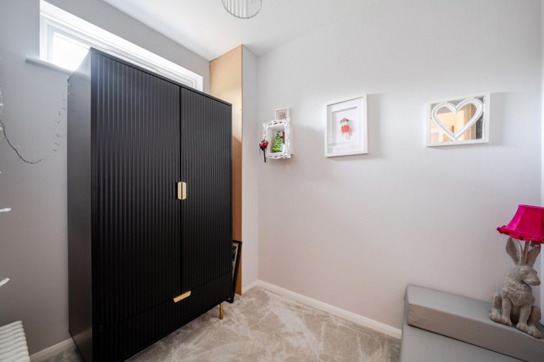 Images for Folly Hill, Farnham, Surrey