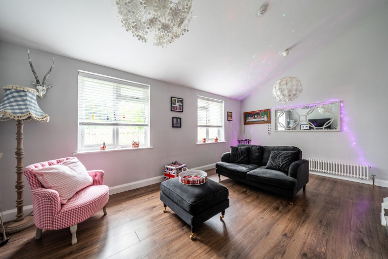 Images for Folly Hill, Farnham, Surrey