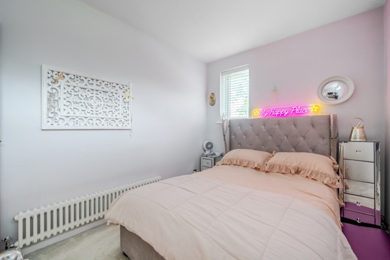 Images for Folly Hill, Farnham, Surrey