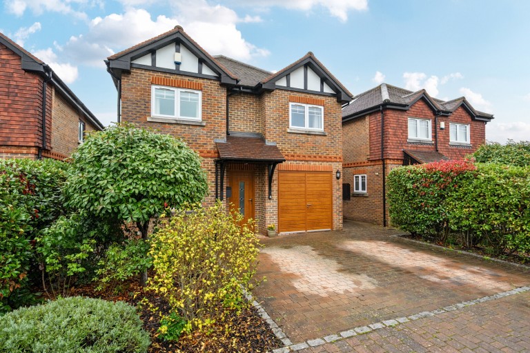 Images for Farleigh Road, New Haw, Surrey