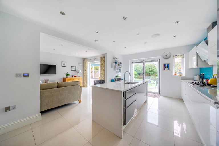 Images for Farleigh Road, New Haw, Surrey
