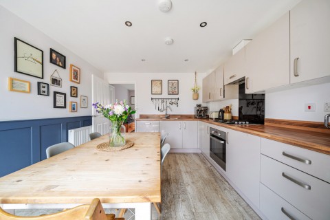 Click the photo for more details of Cranleigh, Surrey