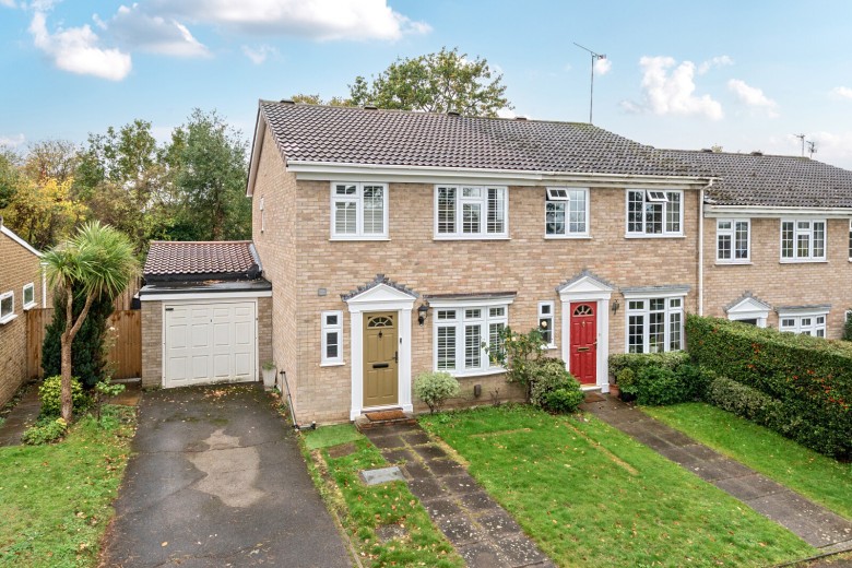 Click the photo for more details of Hillcrest, Weybridge, Surrey