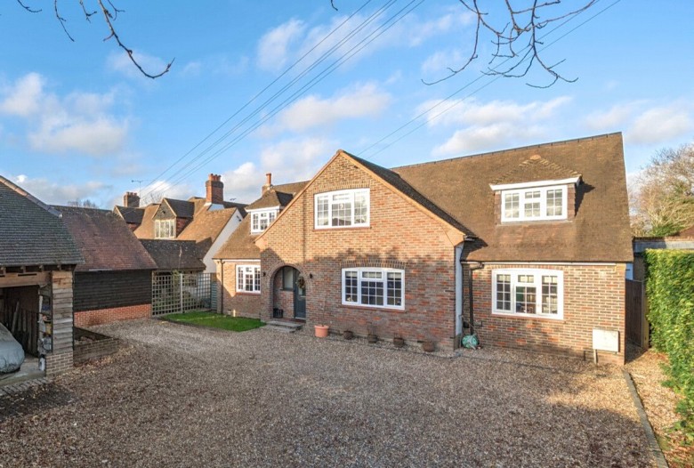 Click the photo for more details of Kingfield, Woking, Surrey