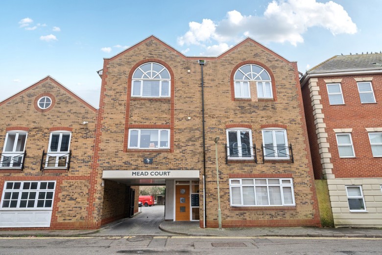 Click the photo for more details of Gogmore Lane, Chertsey, Surrey