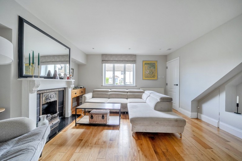Click the photo for more details of Fleetwood Road, Kingston Upon Thames