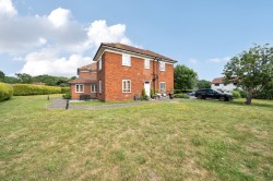 Images for Bakersgate Gardens, Pirbright, Woking