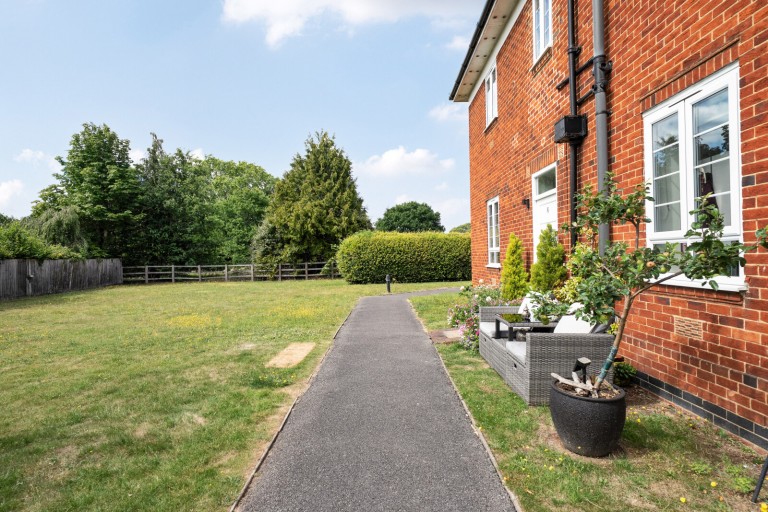 Images for Bakersgate Gardens, Pirbright, Woking