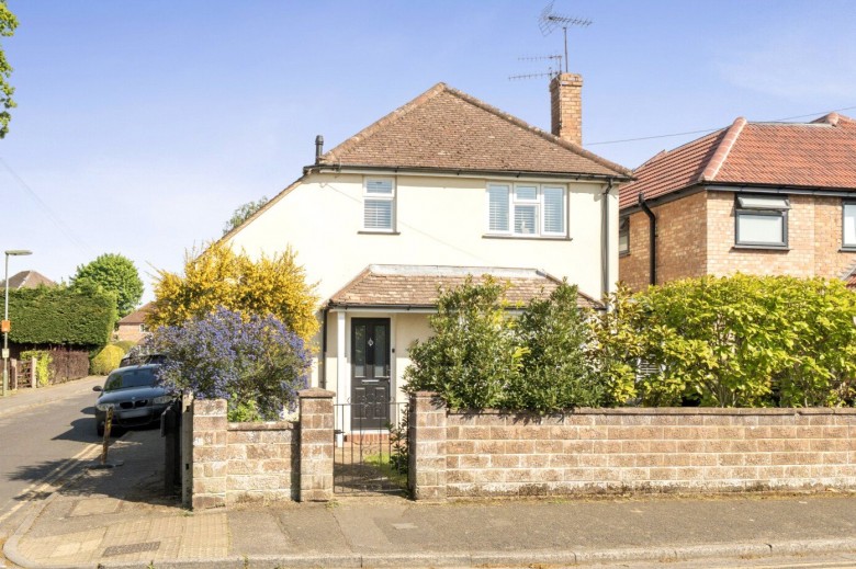 Click the photo for more details of Franklyn Road, Godalming, Surrey