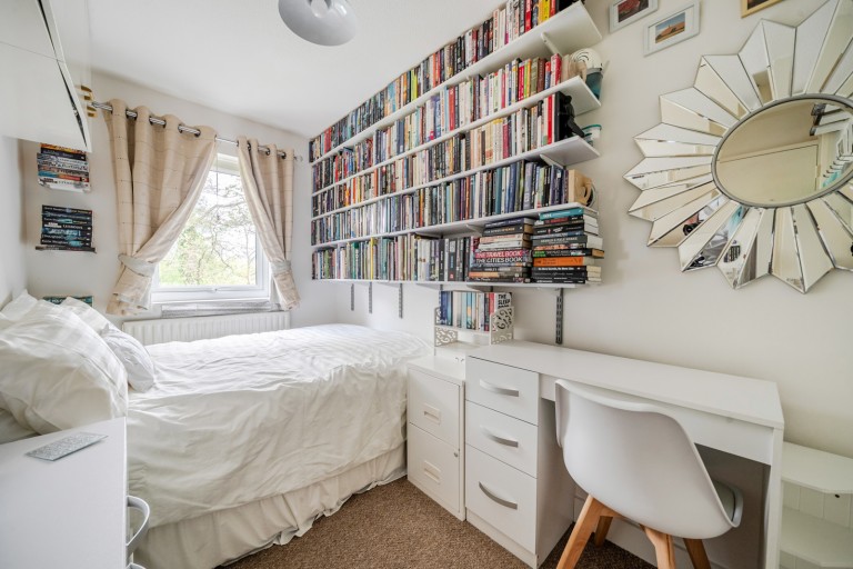Images for Swallow Close, Milford, Surrey