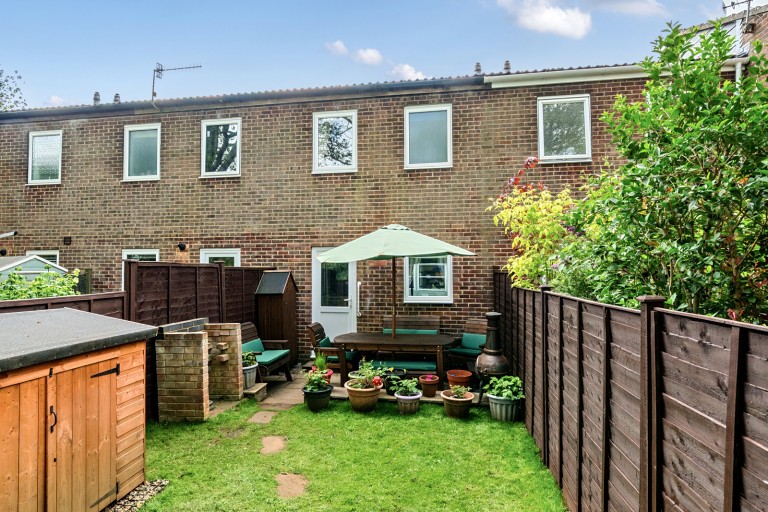 Images for Swallow Close, Milford, Surrey