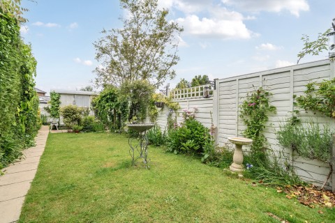 Click the photo for more details of Portsmouth Road, Cobham, Surrey