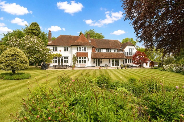 Click the photo for more details of Epsom Road, West Horsley, Surrey