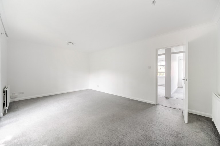 Images for Elgin Road, Weybridge, Surrey