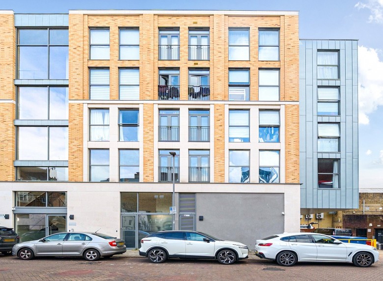 Click the photo for more details of Bishops Hall, Kingston Upon Thames