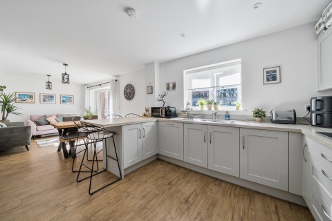 Click the photo for more details of Longhurst Avenue, Cranleigh, Surrey