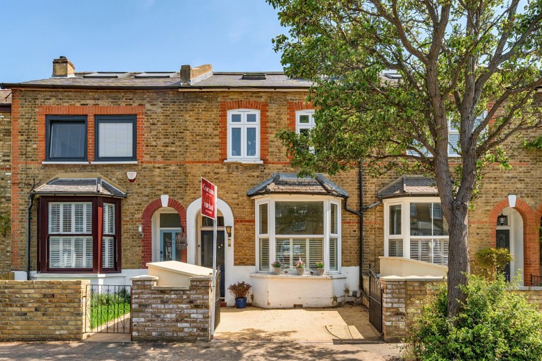 Click the photo for more details of Gibbon Road, Kingston Upon Thames