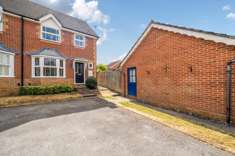 Click the photo for more details of Cater Gardens, Guildford, Surrey