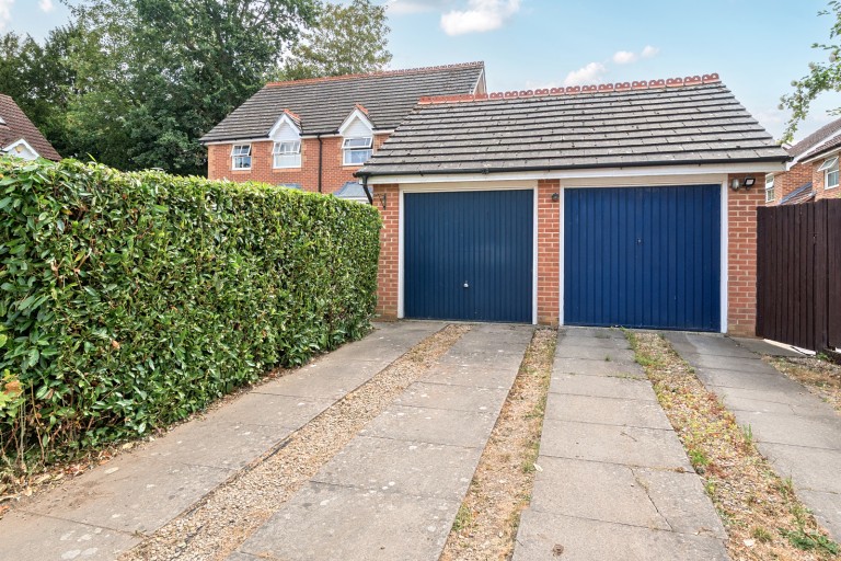 Images for Cater Gardens, Guildford, Surrey