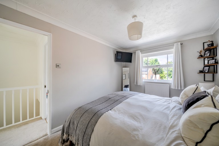Images for Cater Gardens, Guildford, Surrey