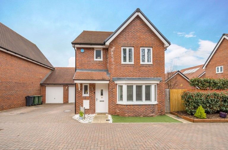 View Full Details for Bow Lake Gardens, Bishopstoke, Eastleigh, Hampshire, SO50