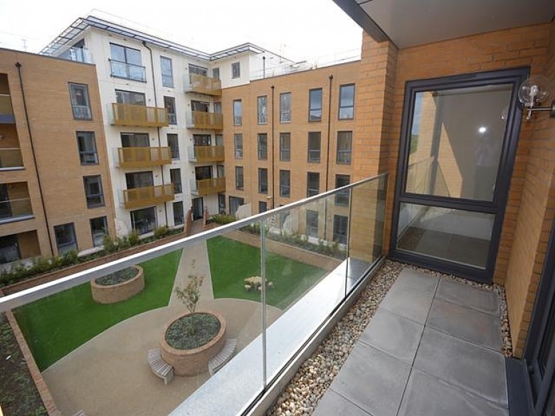 Click the photo for more details of Dunn Side, Chelmsford, Essex