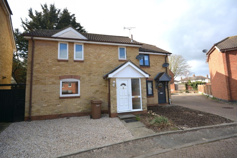 Click the photo for more details of Gloucester Crescent, Chelmsford, Essex