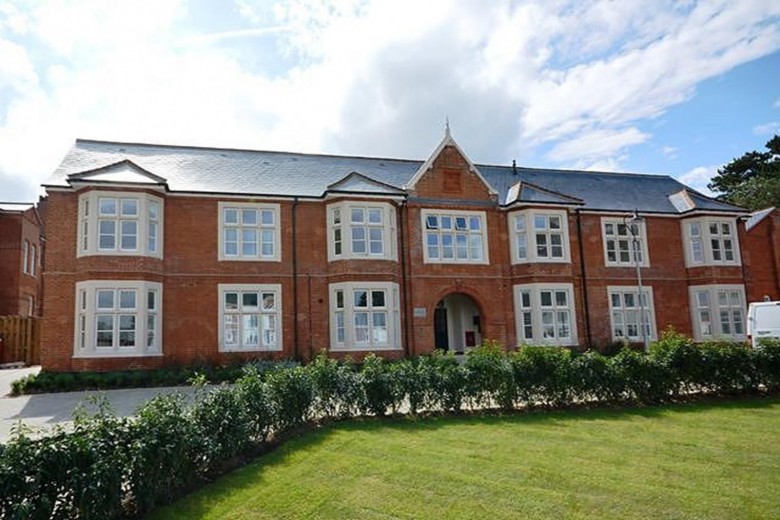 Click the photo for more details of Grace Bartlett Gardens, Chelmsford, Essex