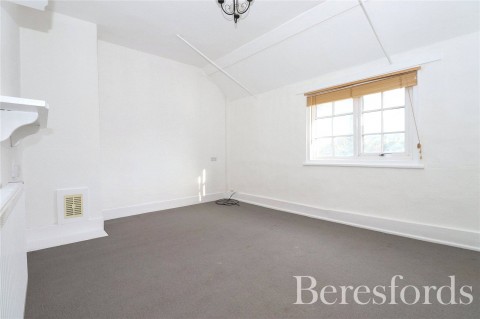 Click the photo for more details of Broomfield, Chelmsford, Essex