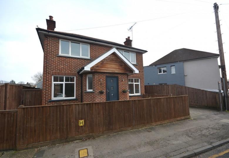 Click the photo for more details of Navigation Road, Chelmsford, Essex