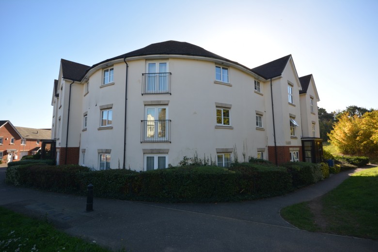 Click the photo for more details of Rosseter Close, Chelmsford, Essex