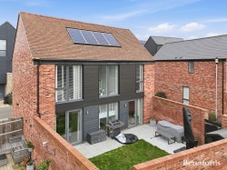 Images for Chelmsford Garden, Chelmsford, Essex